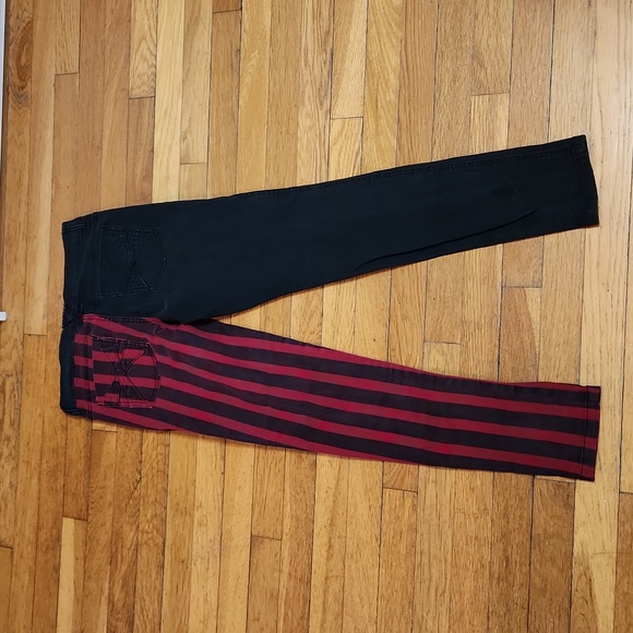 Hot Topic Royal Bones By Tripp Red & Black Stripes Split Leg Skinny Jeans Size 7 - Picture 5 of 6